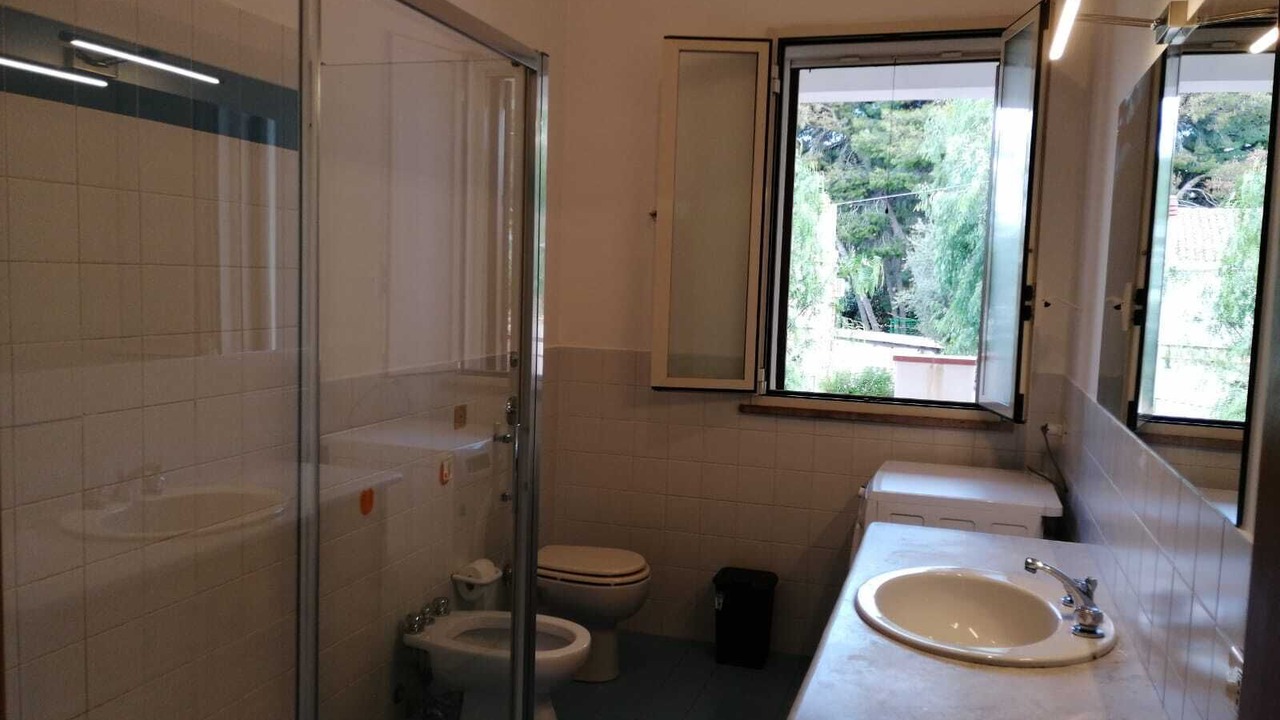 Photo of Bathroom in Macari