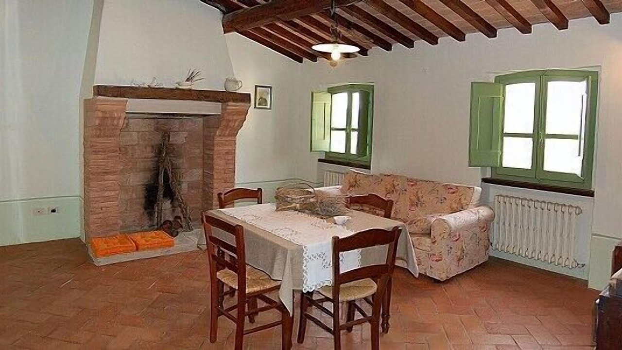 Photo of Others in Montone