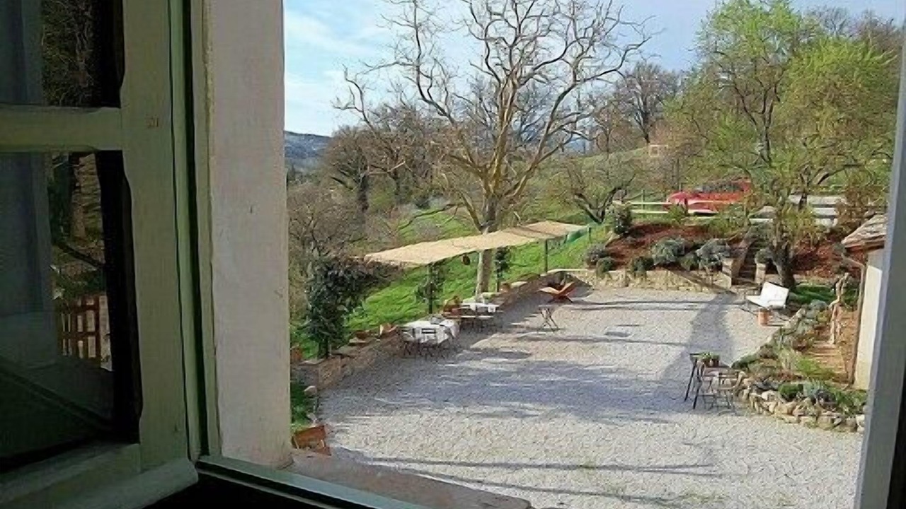 Photo of Others in Montone