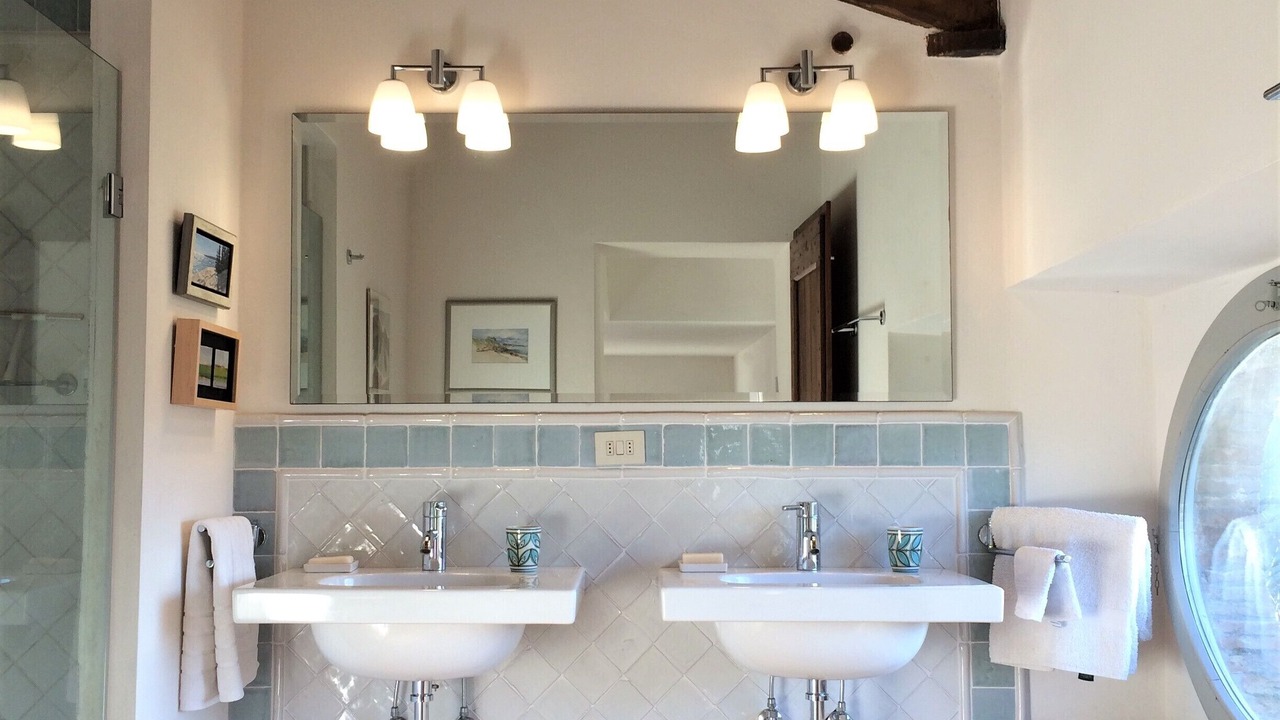 Photo of Bathroom in Porano