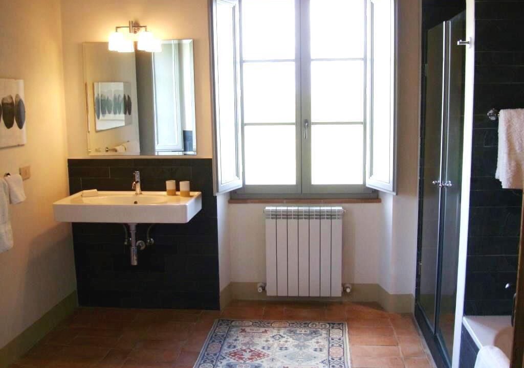 Photo of Bathroom in Porano