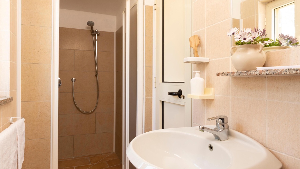Photo of Bathroom in Pescia Romana