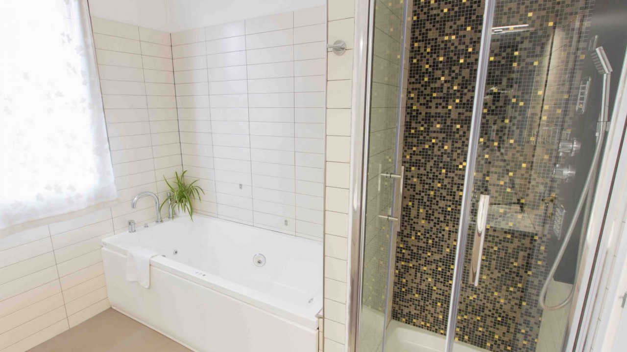 Photo of Bathroom in Dorsoduro