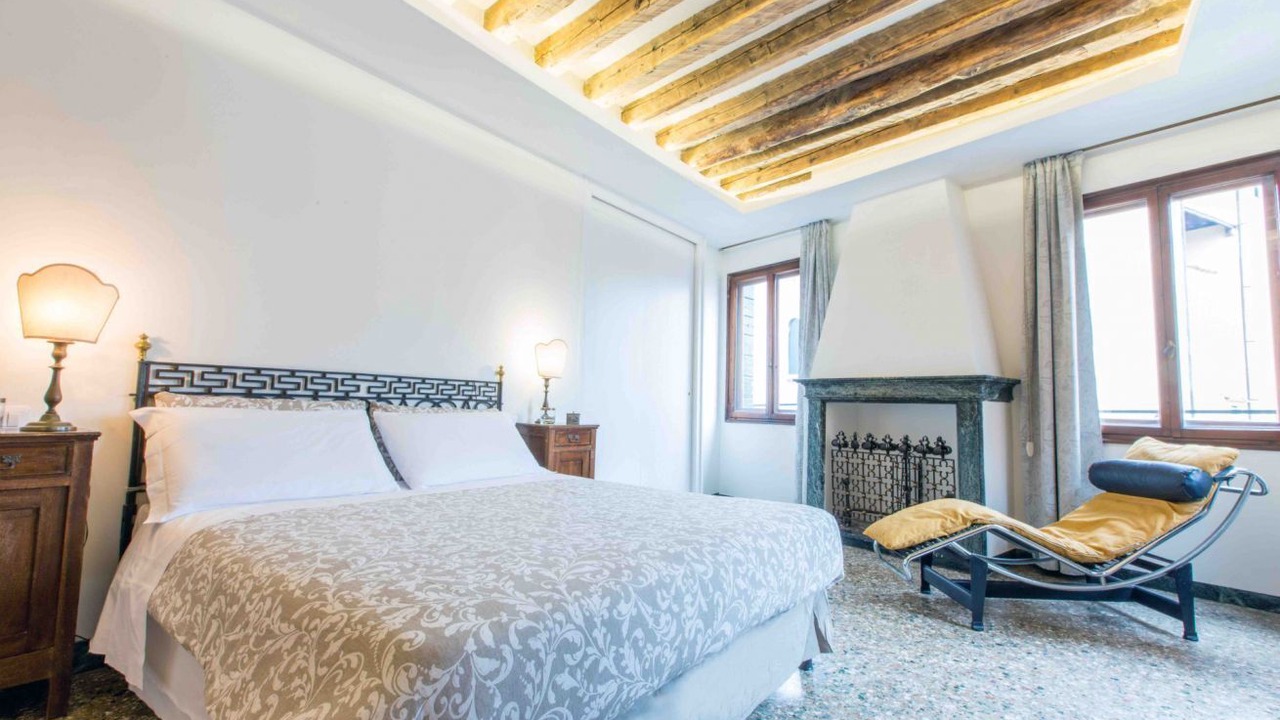 Photo of Bedroom in Dorsoduro