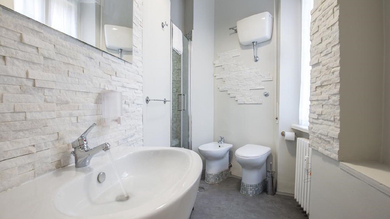 Photo of Bathroom in Trionfale