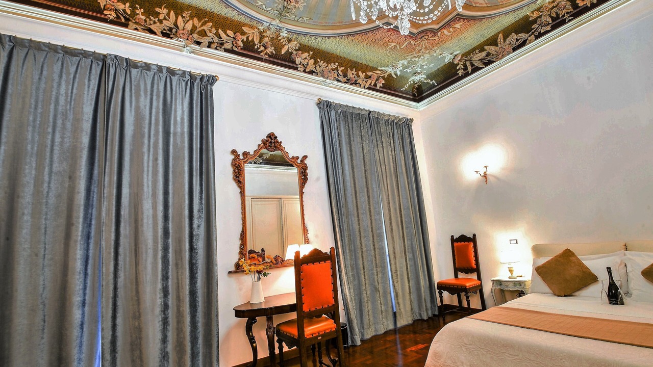 Photo of Bedroom in Rome City Centre