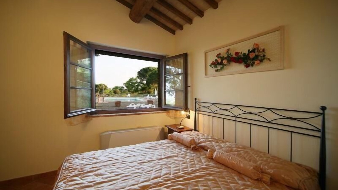 Photo of Bedroom in Montefiascone