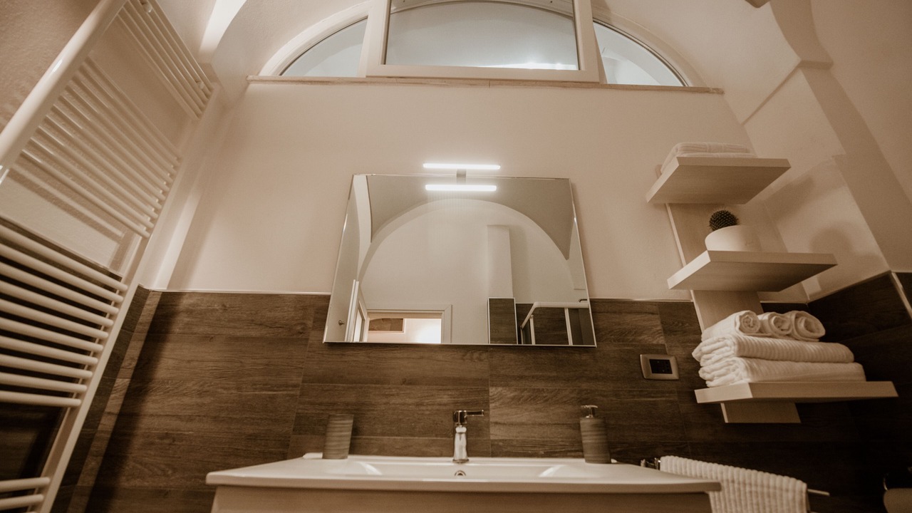 Photo of Bathroom in Brindisi Histotic Center