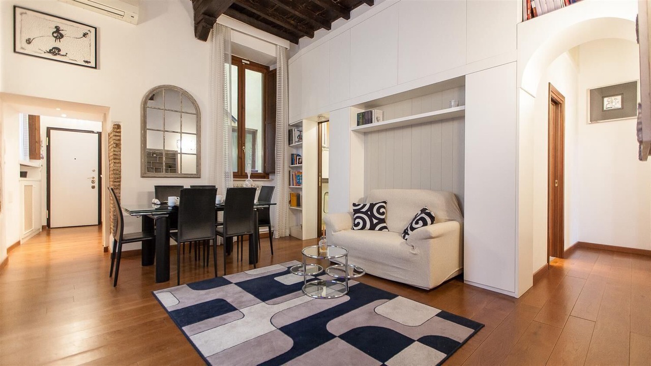 Photo of Livingroom in Rione VI Parione