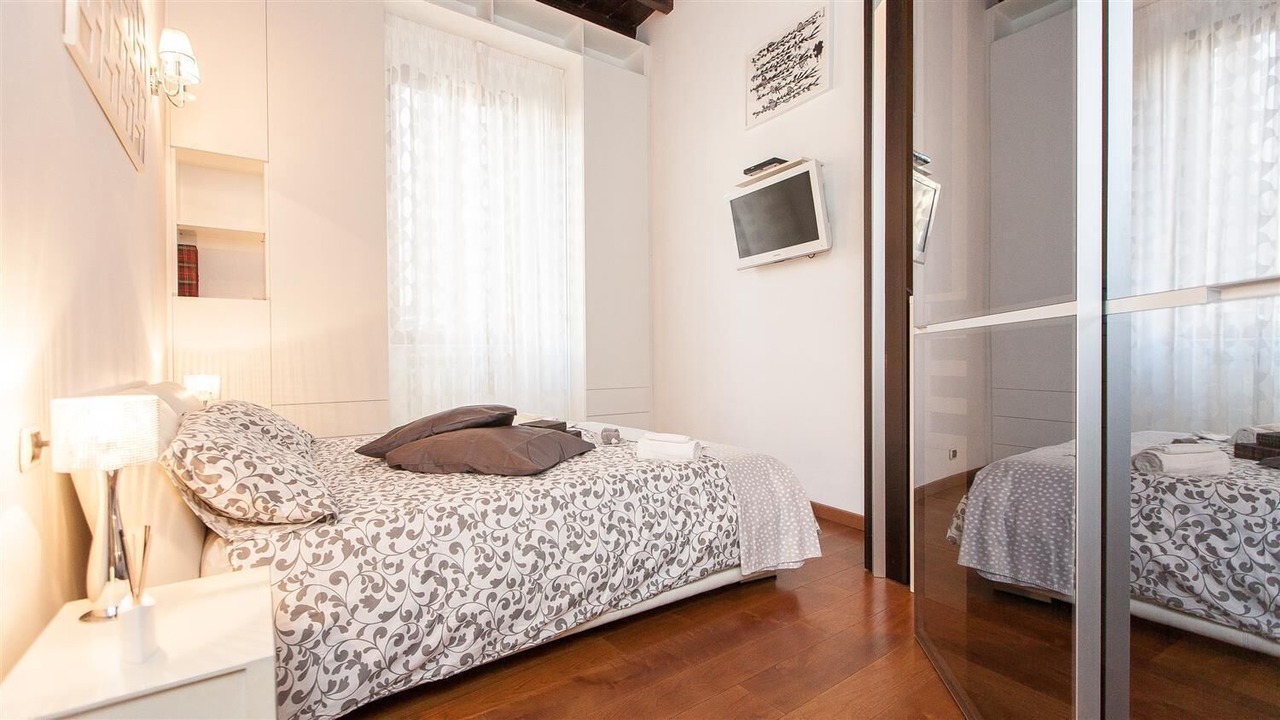 Photo of Bedroom in Rione VI Parione
