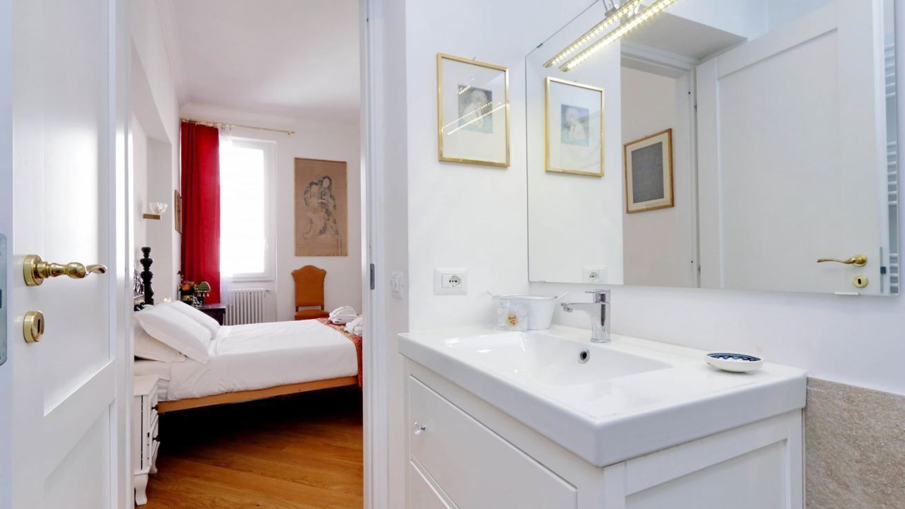 Photo of Bathroom in Rione III Colonna