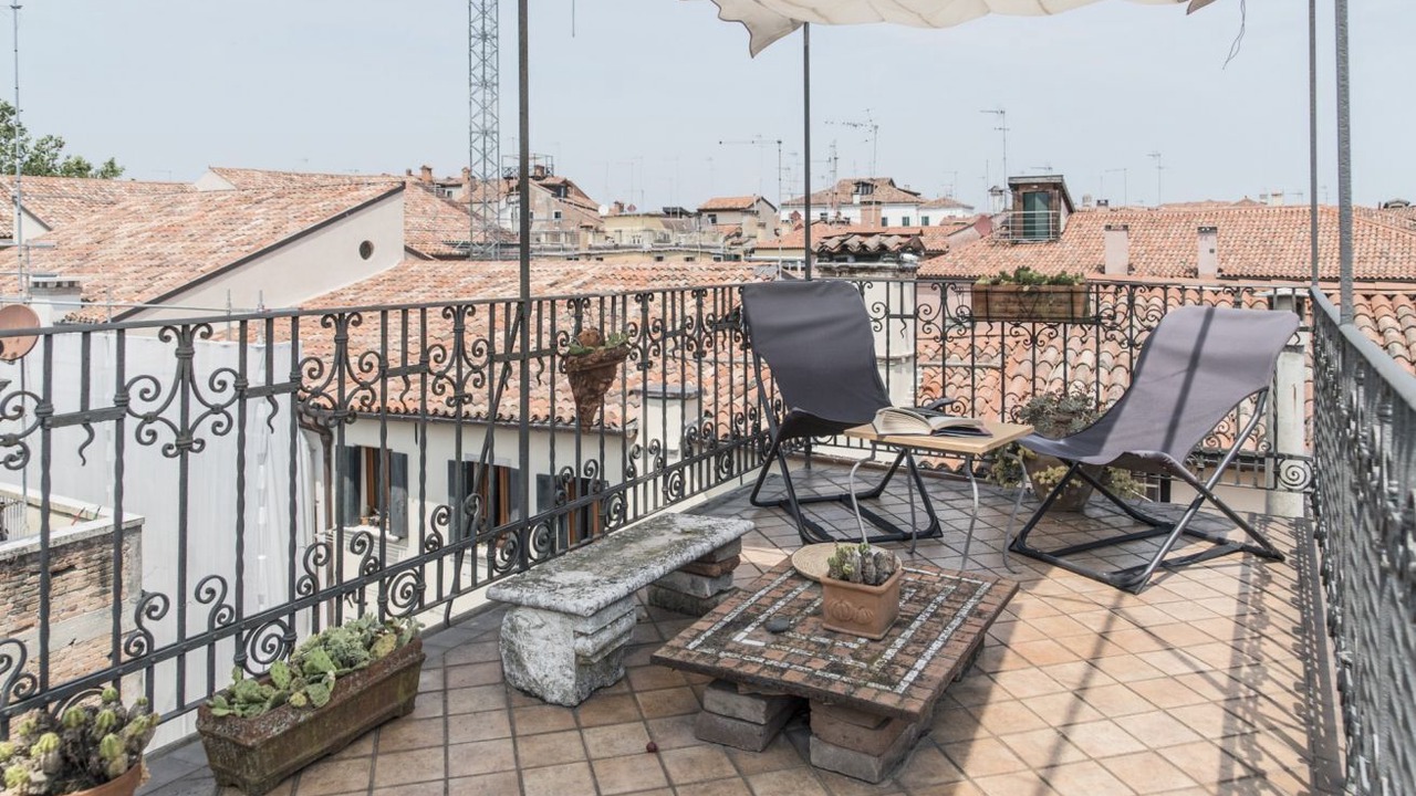 Photo of Patio Balcony in Santa Croce
