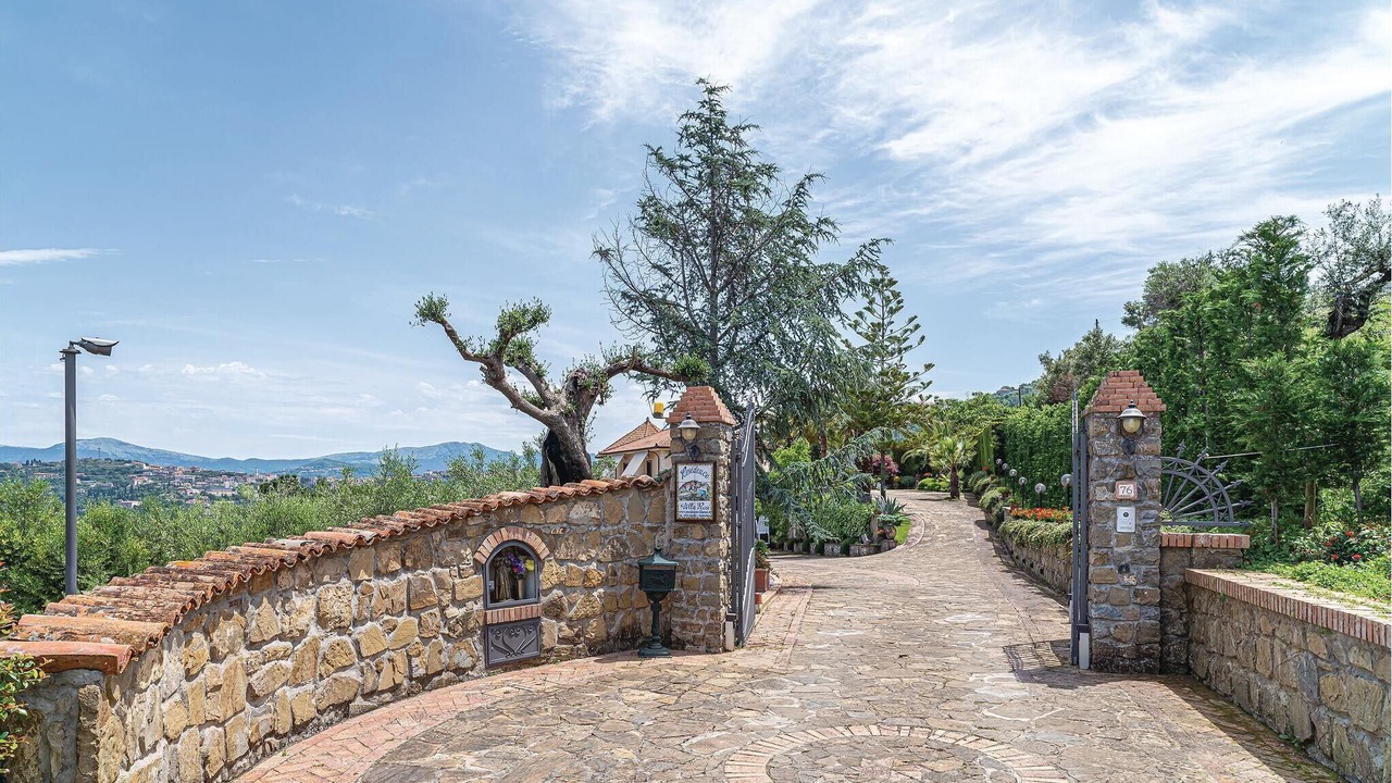 Photo of Others in Laureana Cilento