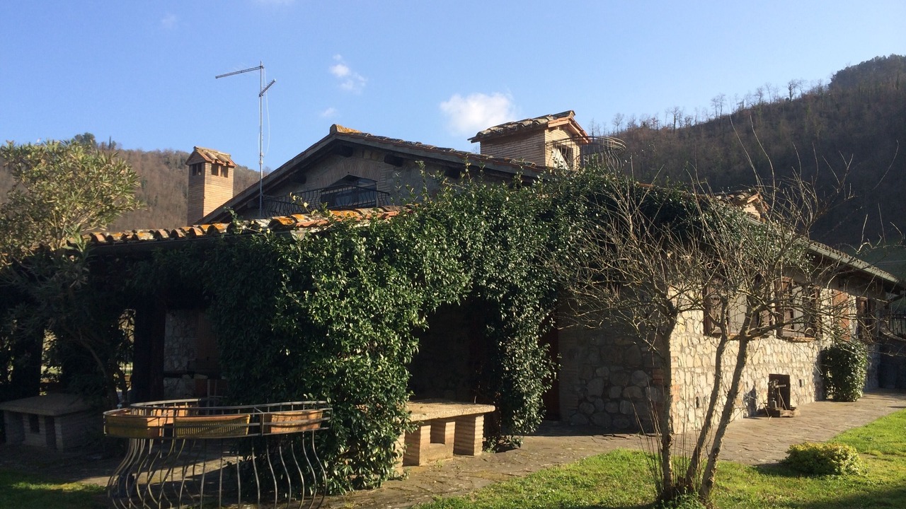 Photo of Outdoor in Ficulle