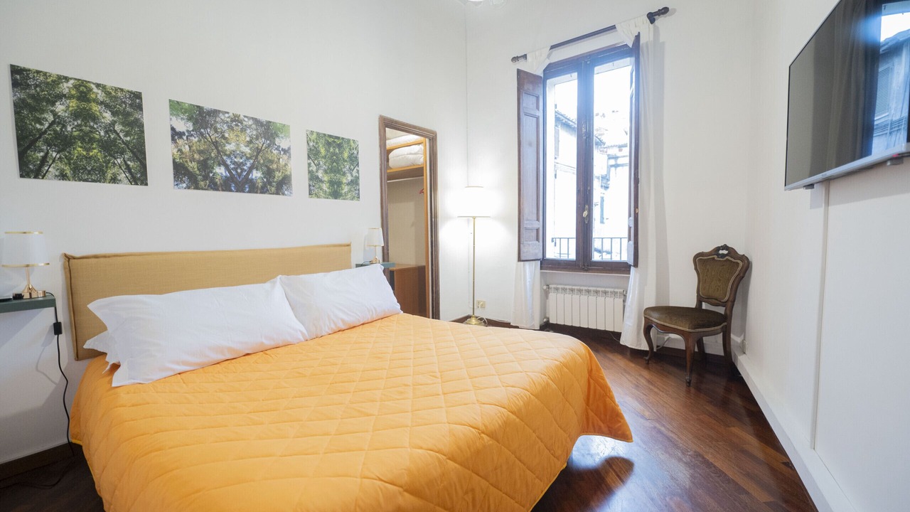 Photo of Bedroom in Rome City Centre