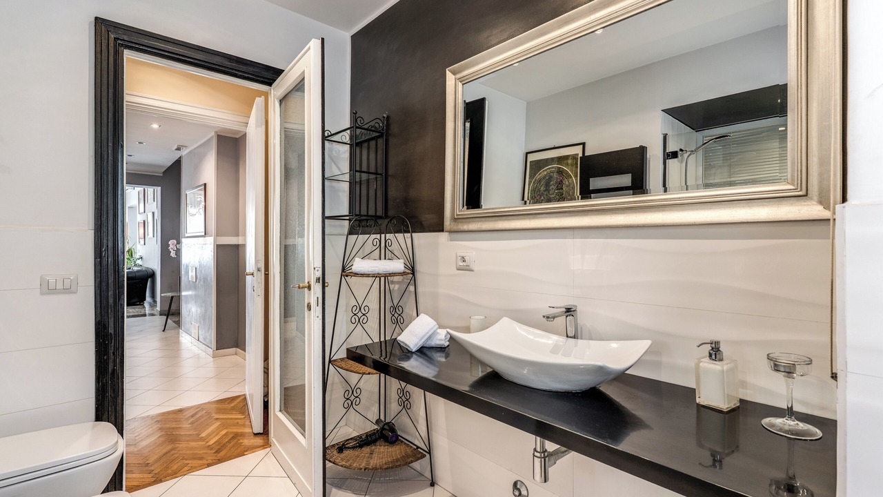Photo of Bathroom in Quartiere XIII Aurelio