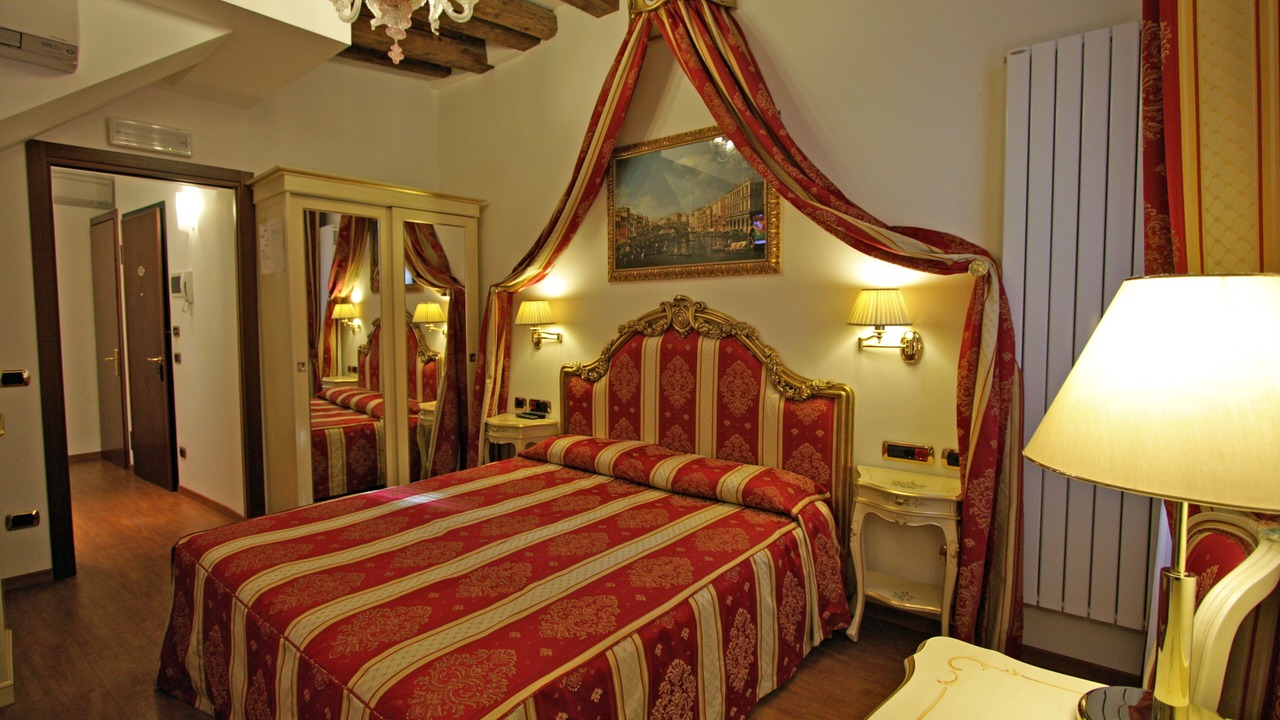 Photo of Others in San Polo