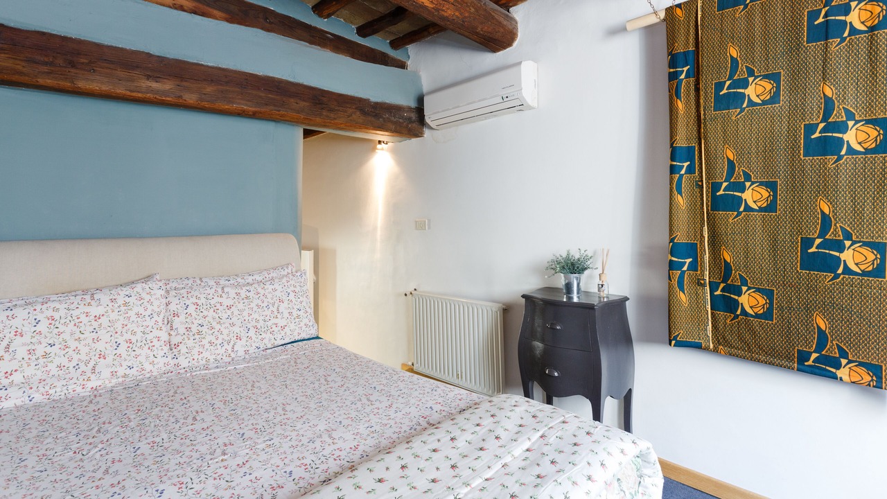 Photo of Bedroom in Rome City Centre