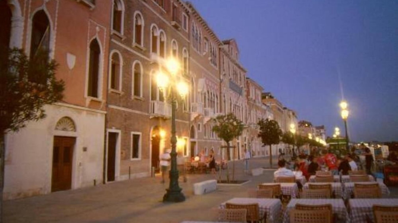 Photo of Others in San Polo