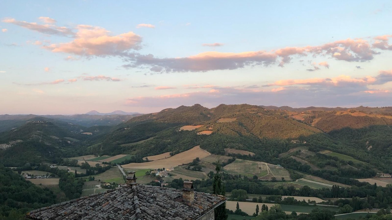 Photo of Others in Montone