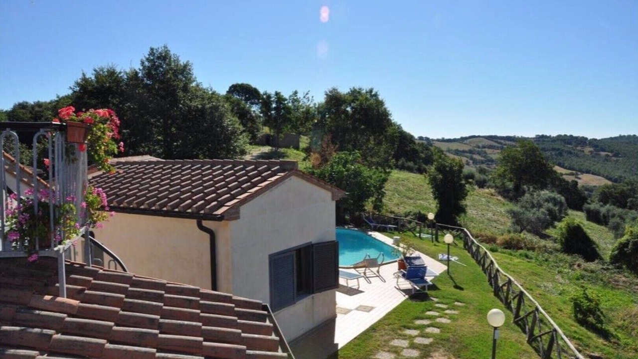 Photo of Outdoor in Semproniano