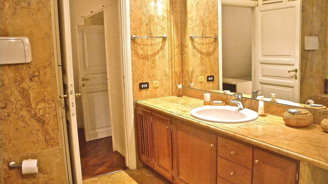 Photo of Bathroom in Rione III Colonna