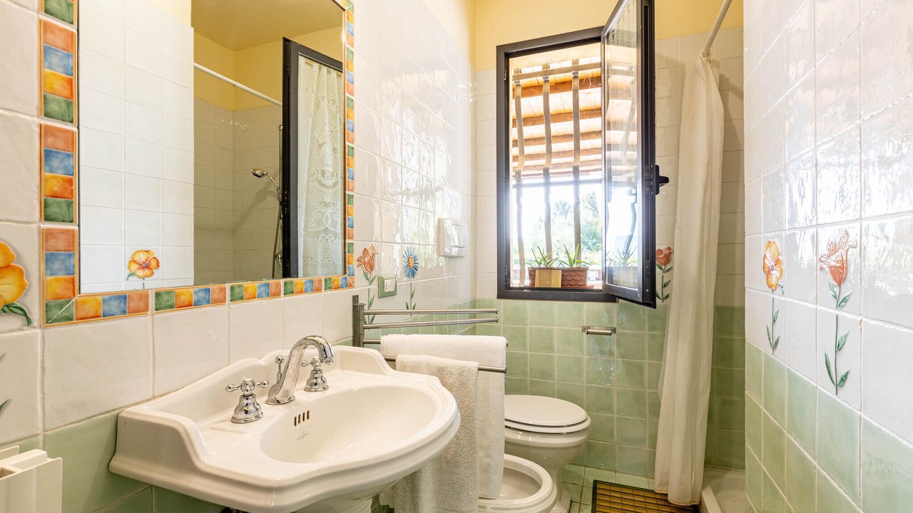 Photo of Bathroom in Campiglia Marittima