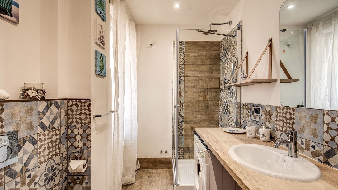 Photo of Bathroom in Quartiere XXXIII Lido di Ostia Ponente