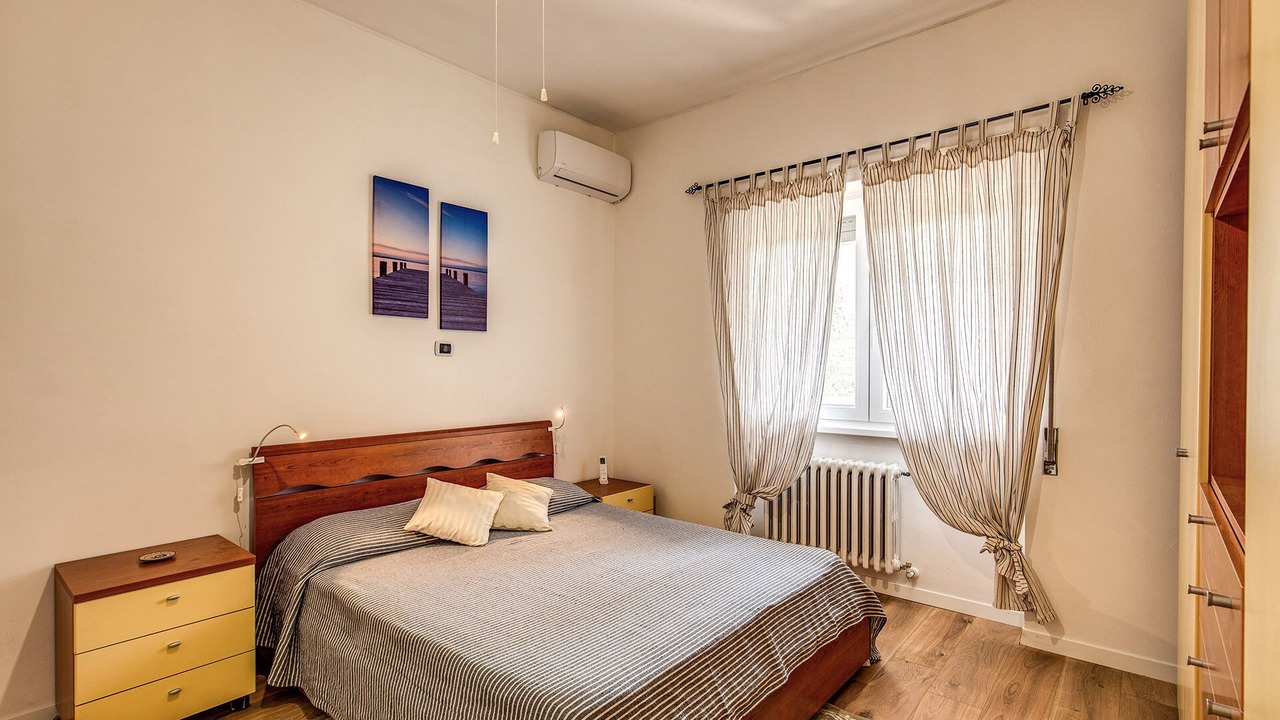 Photo of Bedroom in Quartiere XXXIII Lido di Ostia Ponente