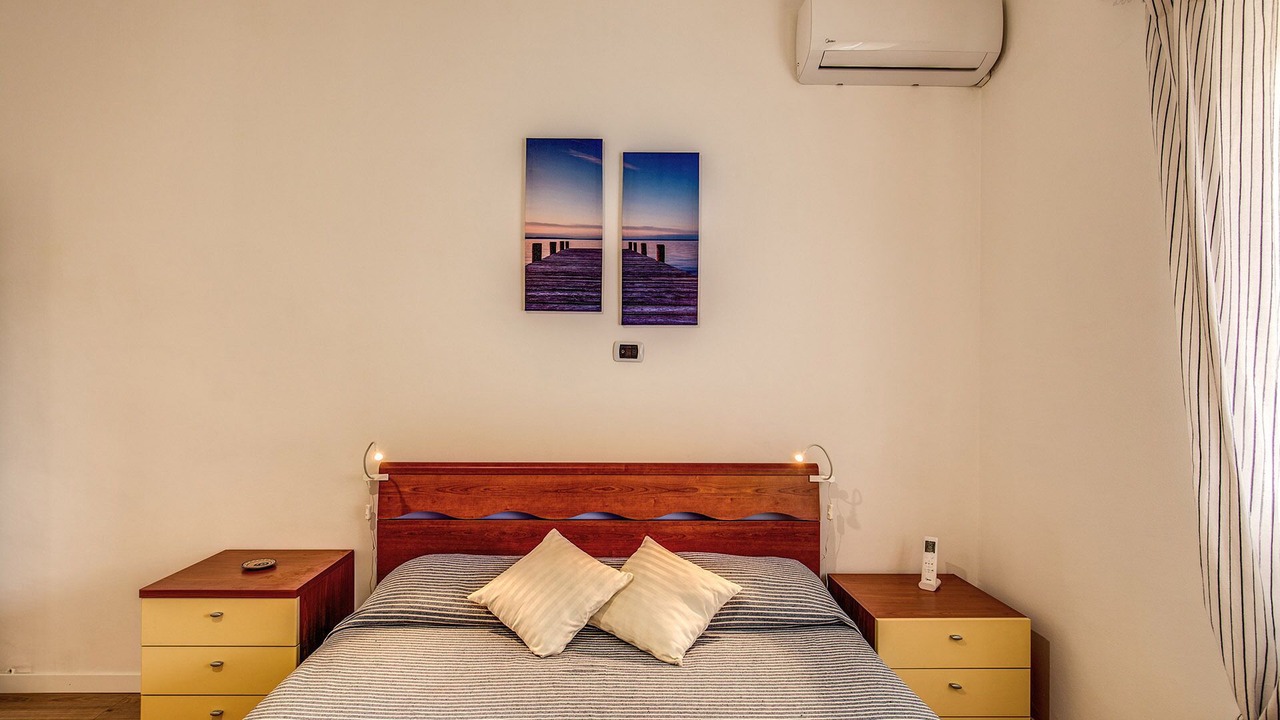 Photo of Bedroom in Quartiere XXXIII Lido di Ostia Ponente