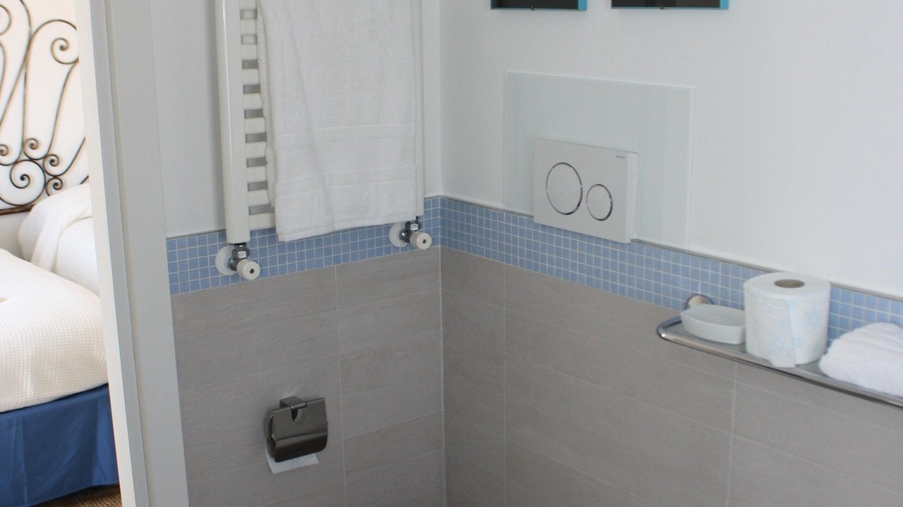 Photo of Bathroom in Sorrento City Centre
