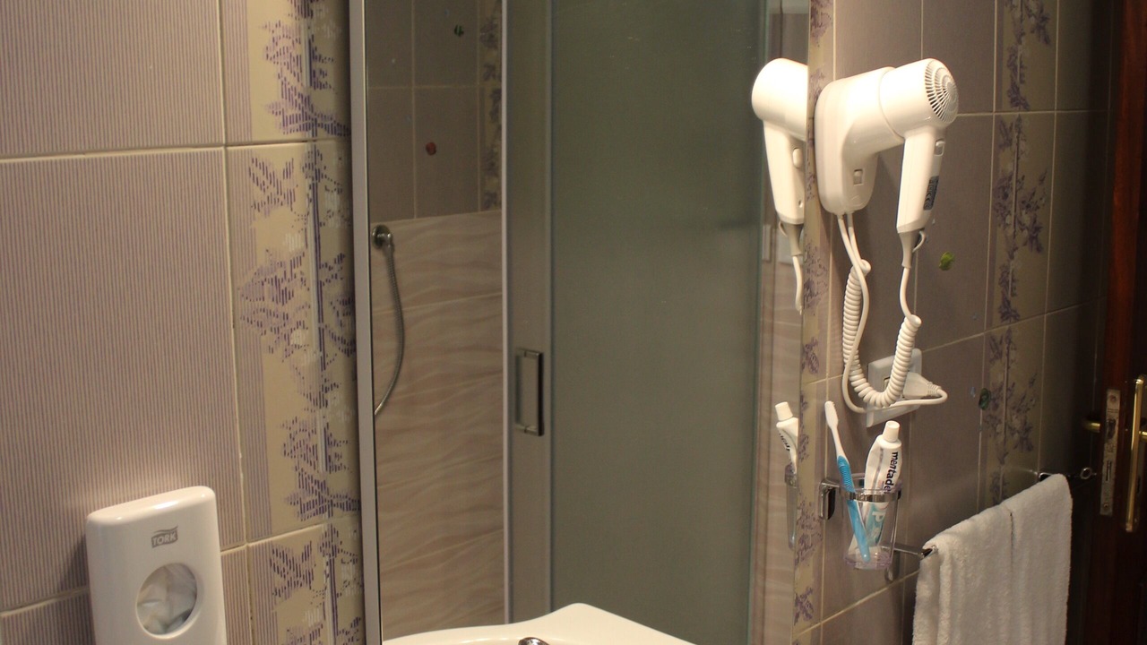 Photo of Bathroom in Sorrento City Centre
