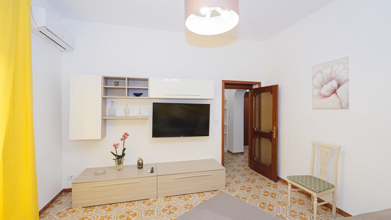 Photo of Livingroom in Sorrento City Centre