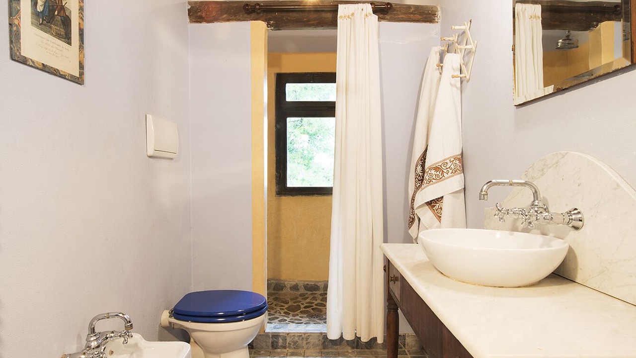 Photo of Bathroom in Marti