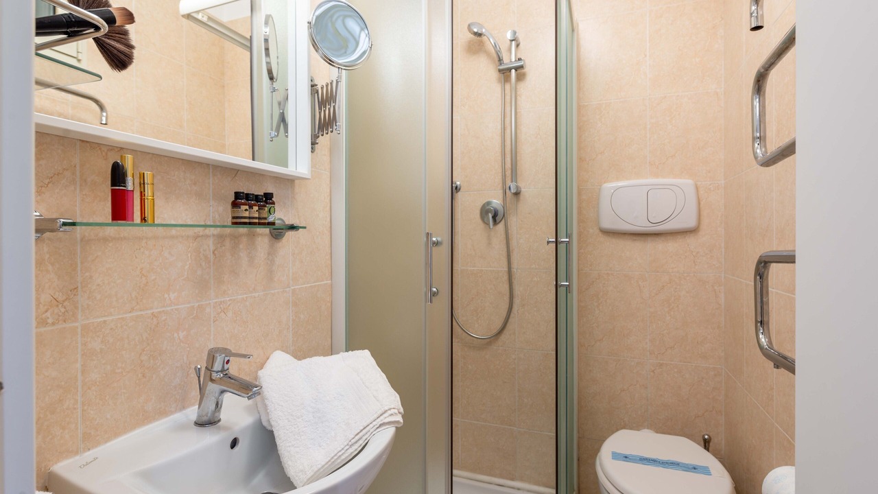 Photo of Bathroom in Rione III Colonna