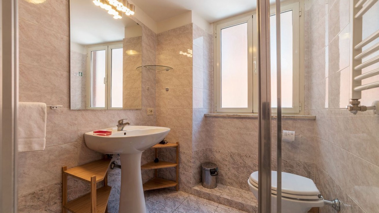 Photo of Bathroom in Rione II Trevi