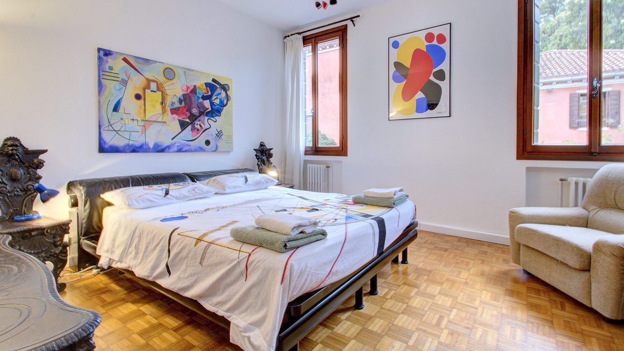 Photo of Bedroom in Dorsoduro