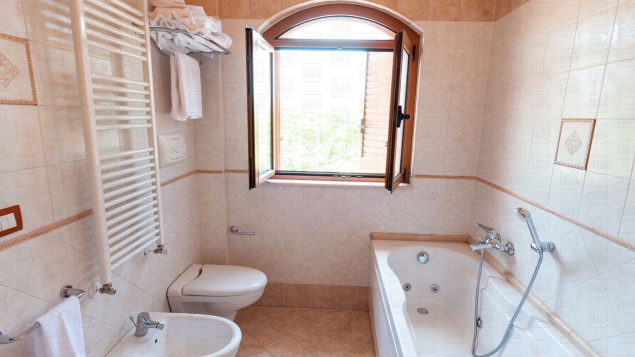 Photo of Bathroom in Noci