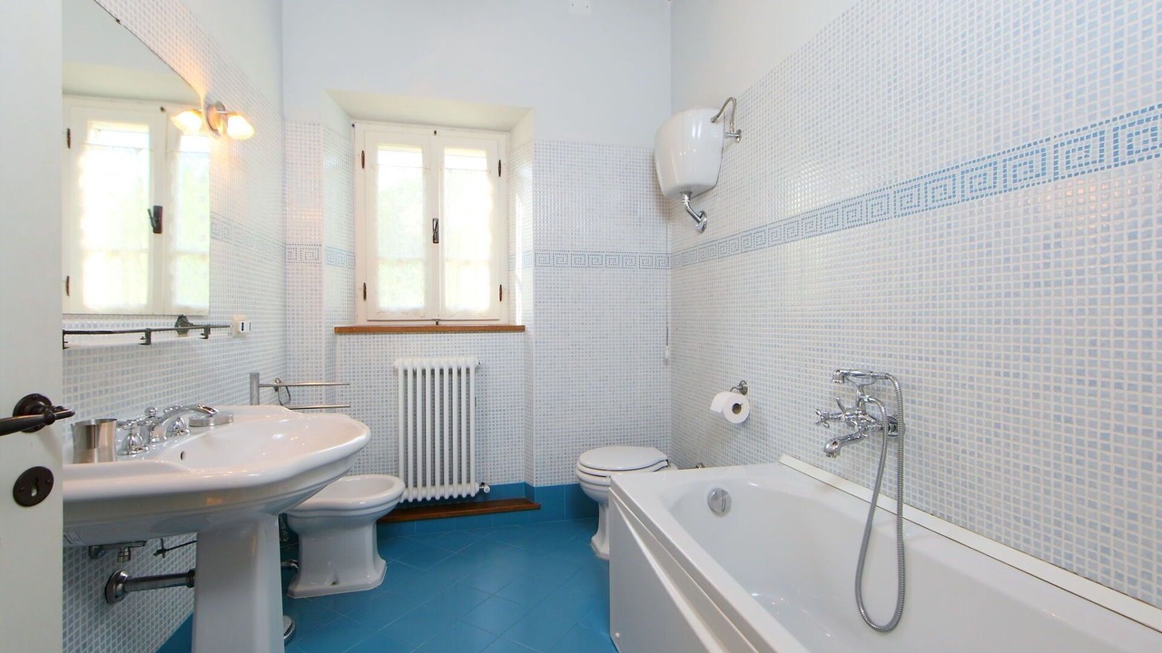 Photo of Bathroom in Cortona