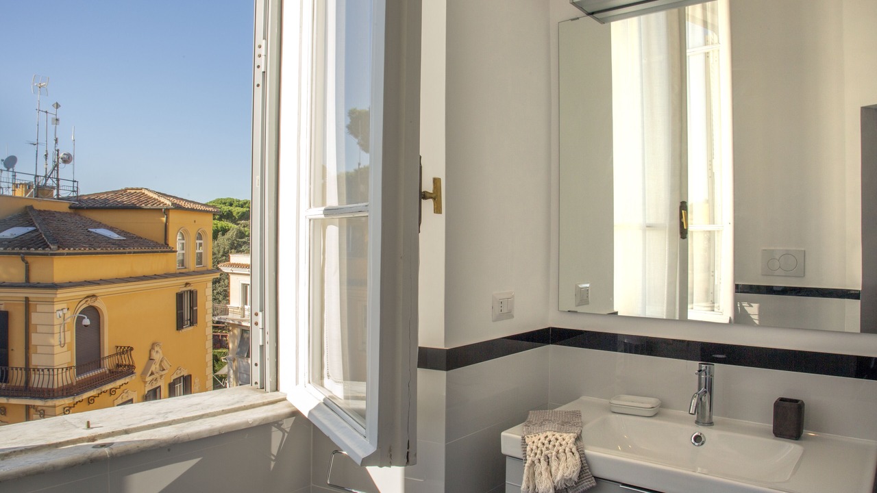 Photo of Bathroom in Monti