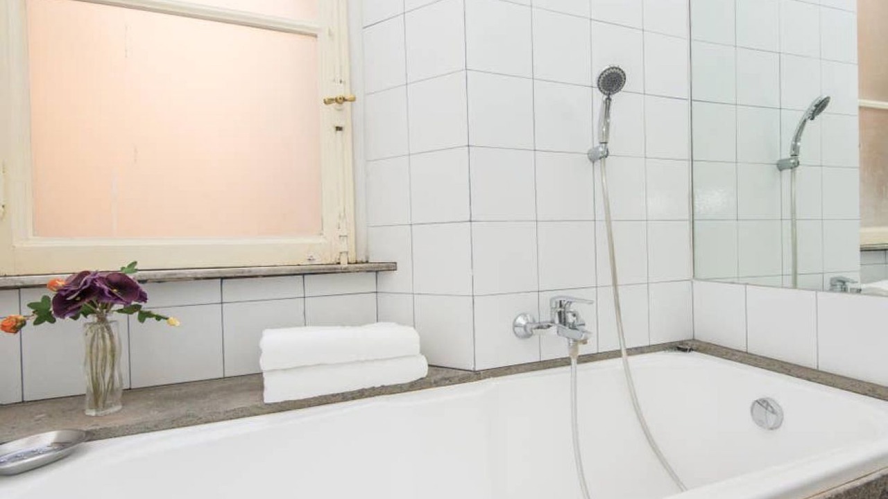 Photo of Bathroom in Navona
