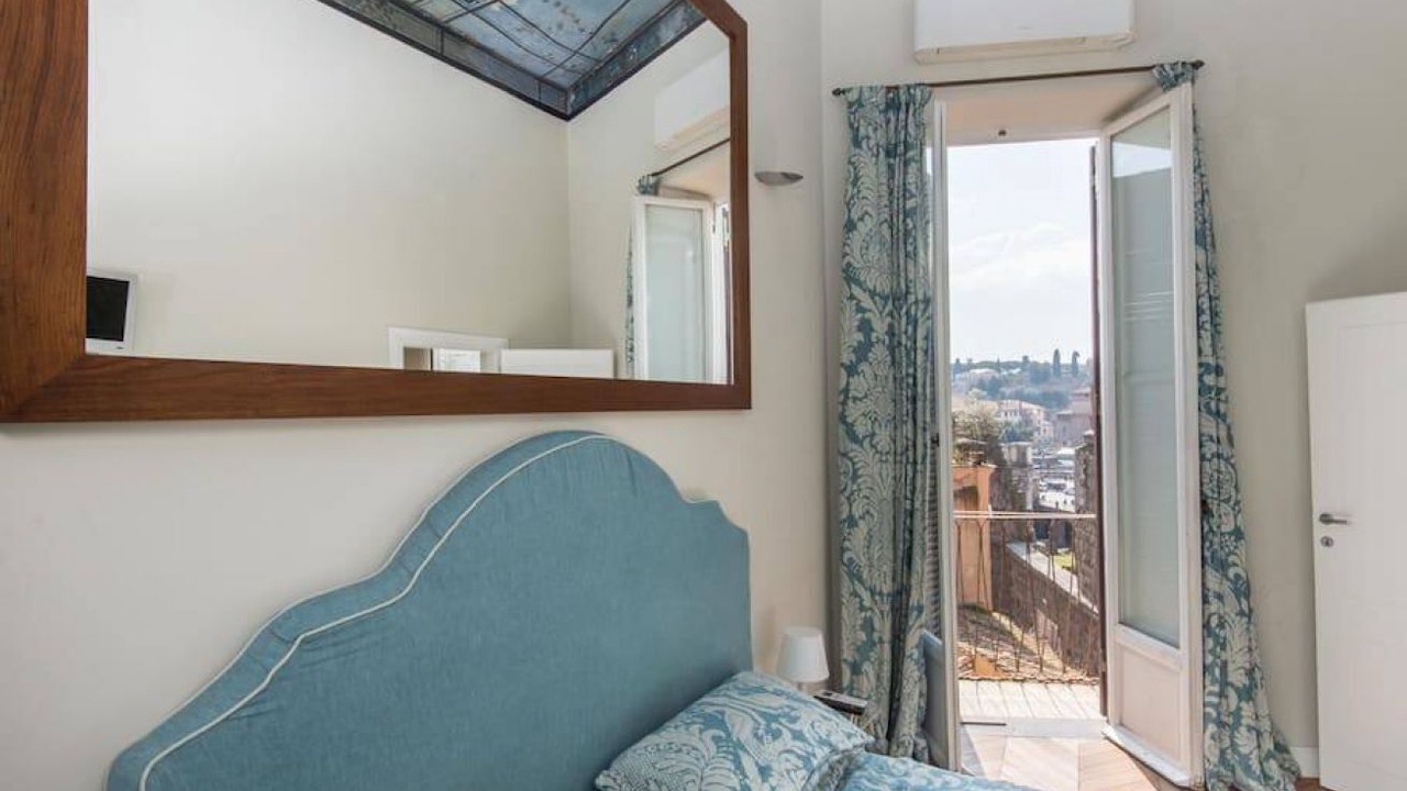 Photo of Bedroom in Rome City Centre