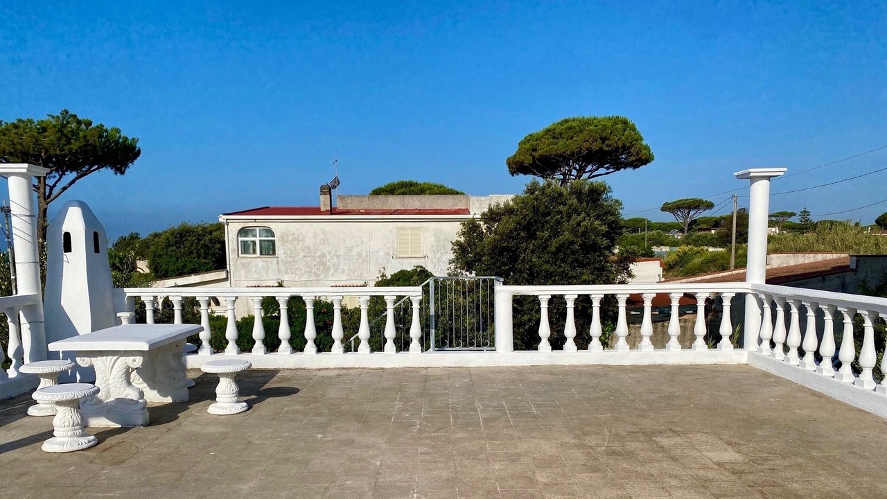 Photo of Patio Balcony in Latina Lido