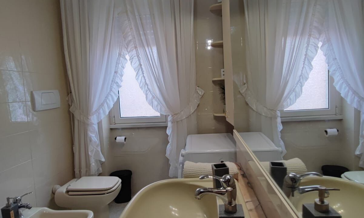 Photo of Bathroom in Civitavecchia