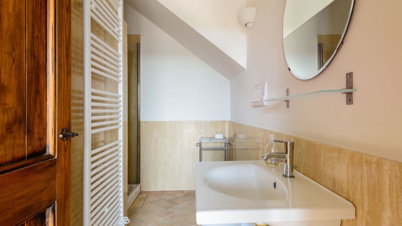 Photo of Bathroom in Grotte di Castro