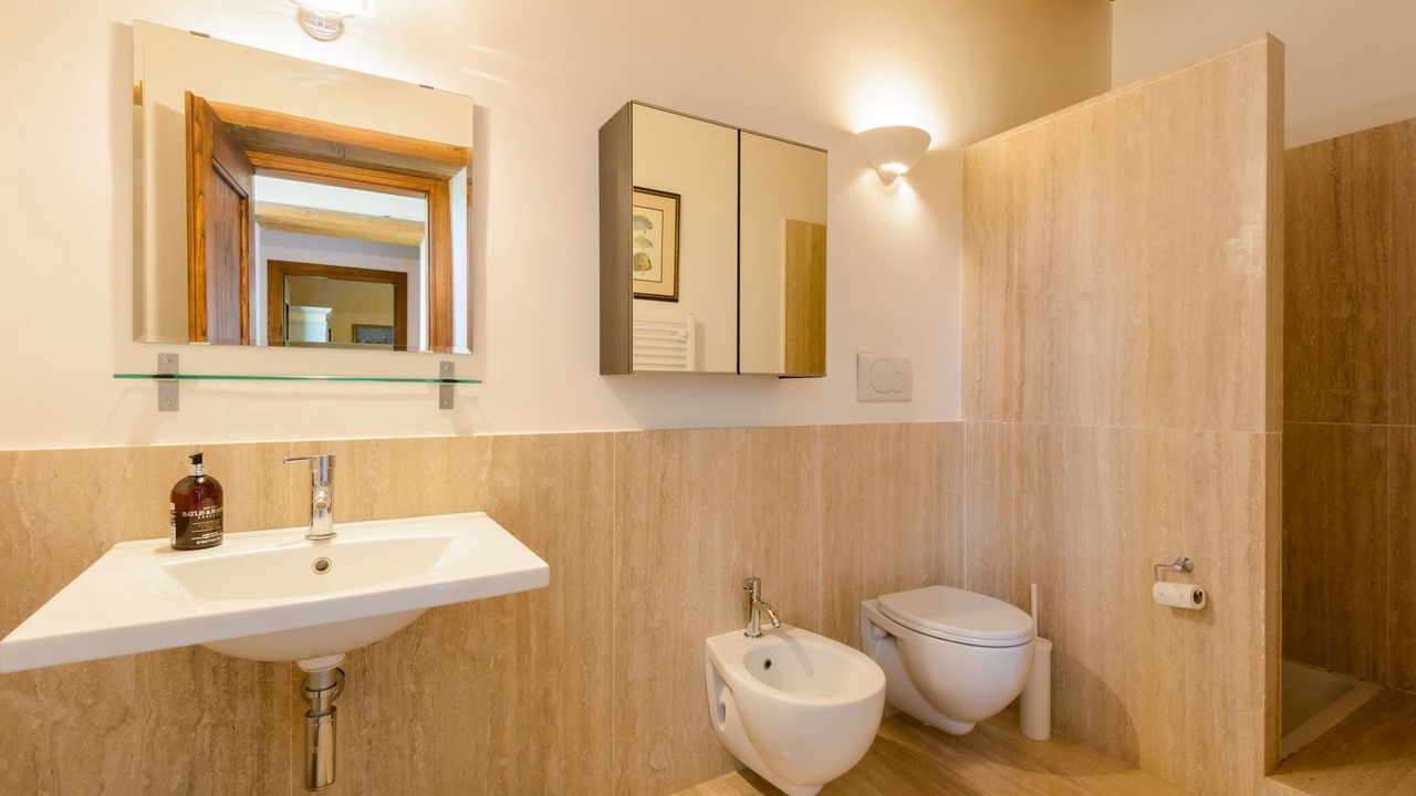 Photo of Bathroom in Grotte di Castro