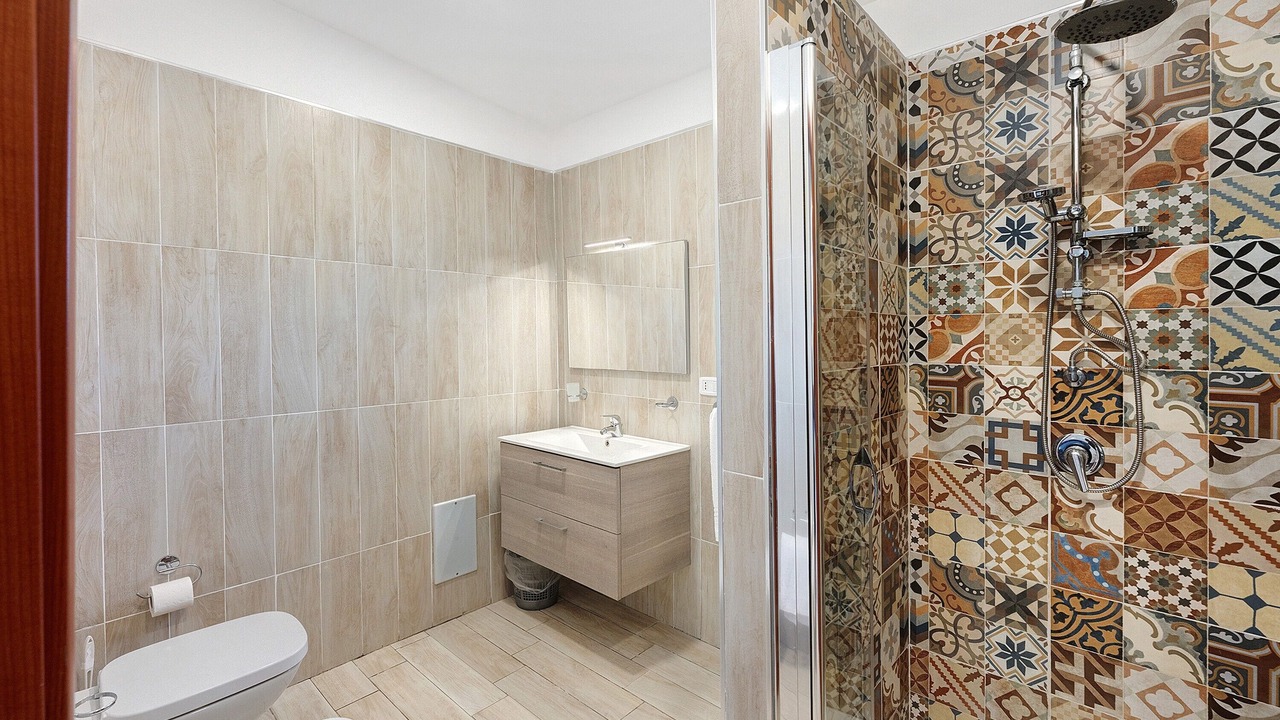 Photo of Bathroom in Laura