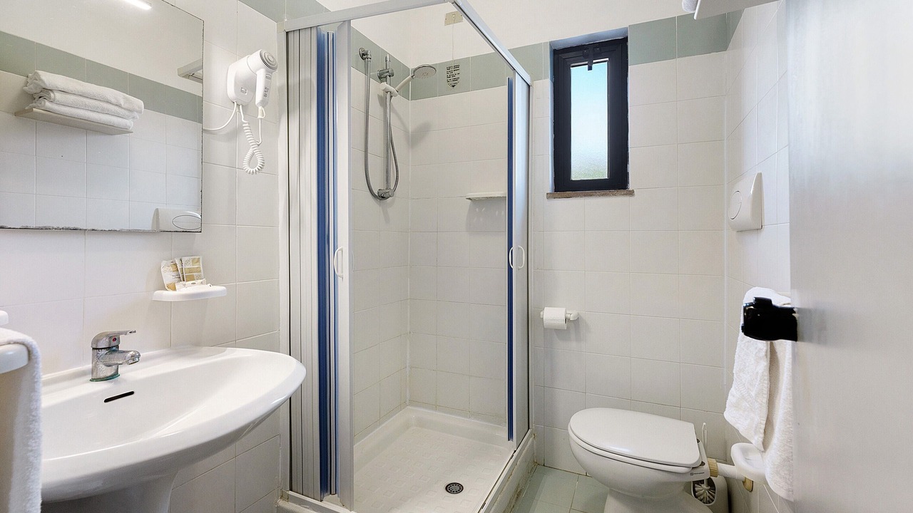 Photo of Bathroom in Laura