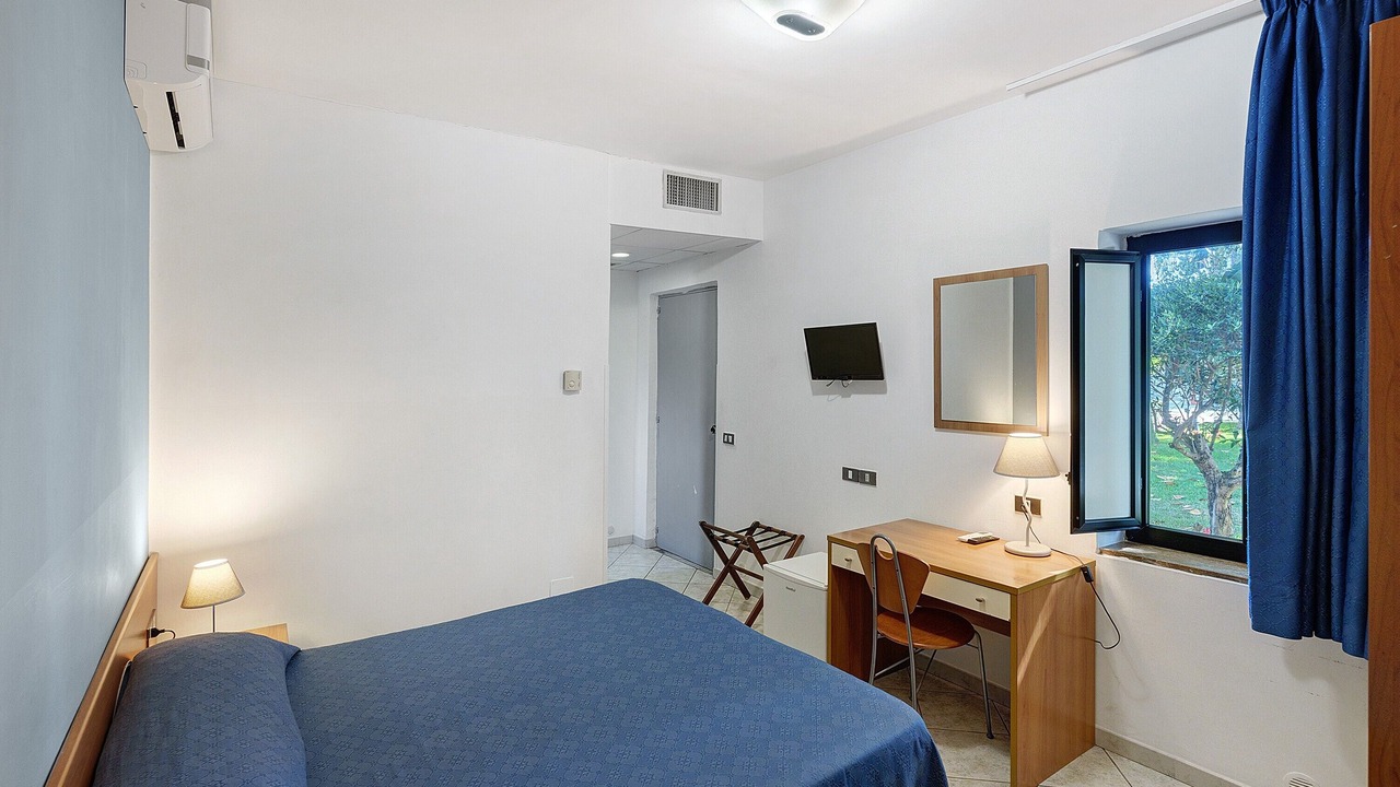 Photo of Bedroom in Laura