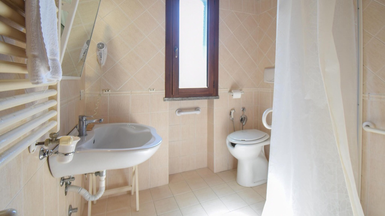 Photo of Bathroom in Pescia Romana